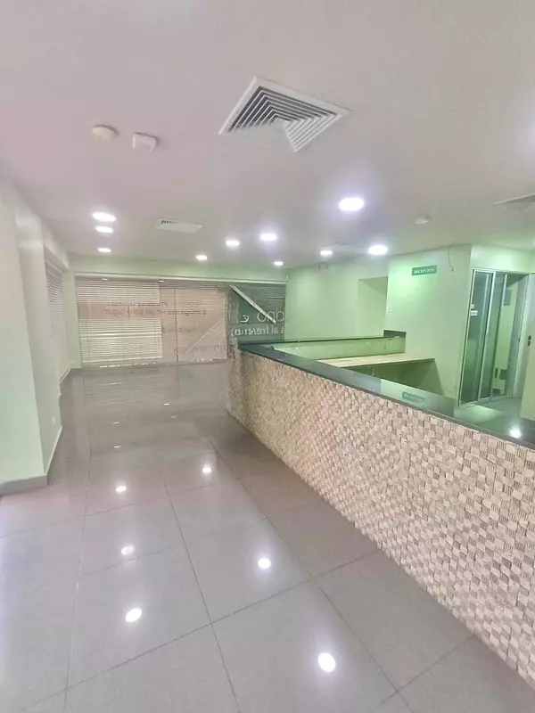 oficinas y locales comerciales - Local Comercial en Venta AV. REPÚBLICA DE COLOMBIA 5