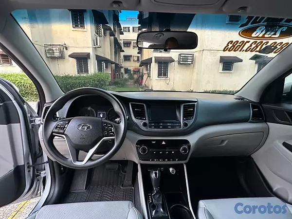 jeepetas y camionetas - Hyundai Tucson 2018 Negociable 4