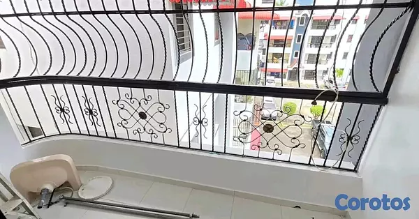 apartamentos - vendo 4to piso padre las casa próximo al club de los chóferes  8
