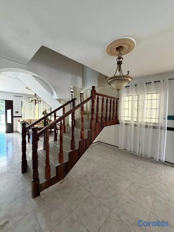 casas vacacionales y villas - SE VENDE VILLA DE OPORTUNIDAD, VILLA DON PÉREZ 4