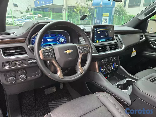 otros vehiculos - CHEVROLET TAHOE HIGHCOUNTRY 2023 NEGRO GASOLINA 13
