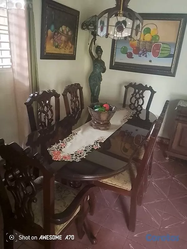 muebles y colchones - Comedor de caoba  2