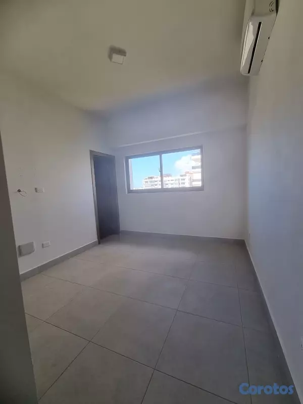 apartamentos - Alquilo Apartamento, Exclusiva torre en Av. Bolivar, vista al mar, 3hab, 160mts 10