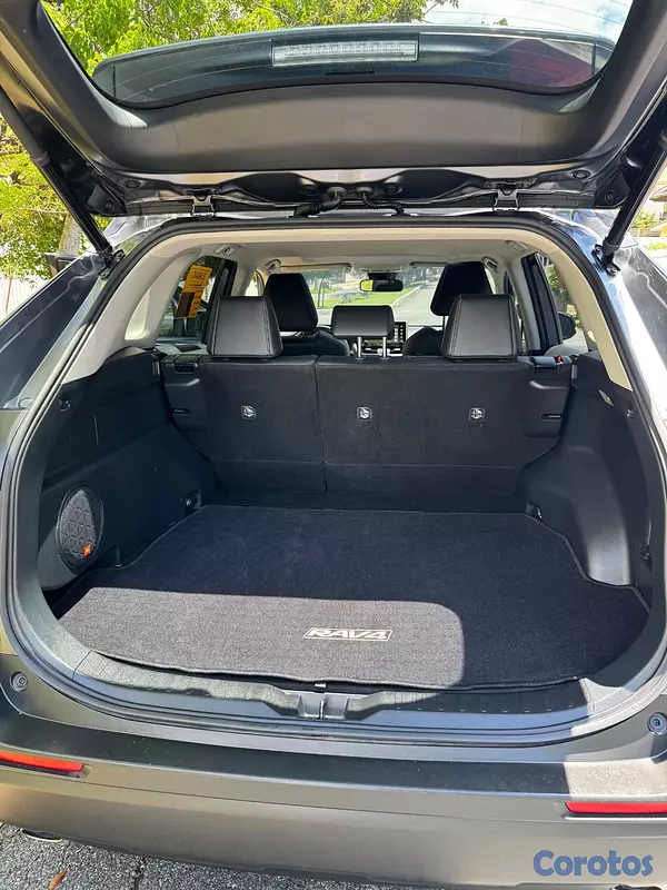 jeepetas y camionetas - Toyota Rav4 Limited 2020 8