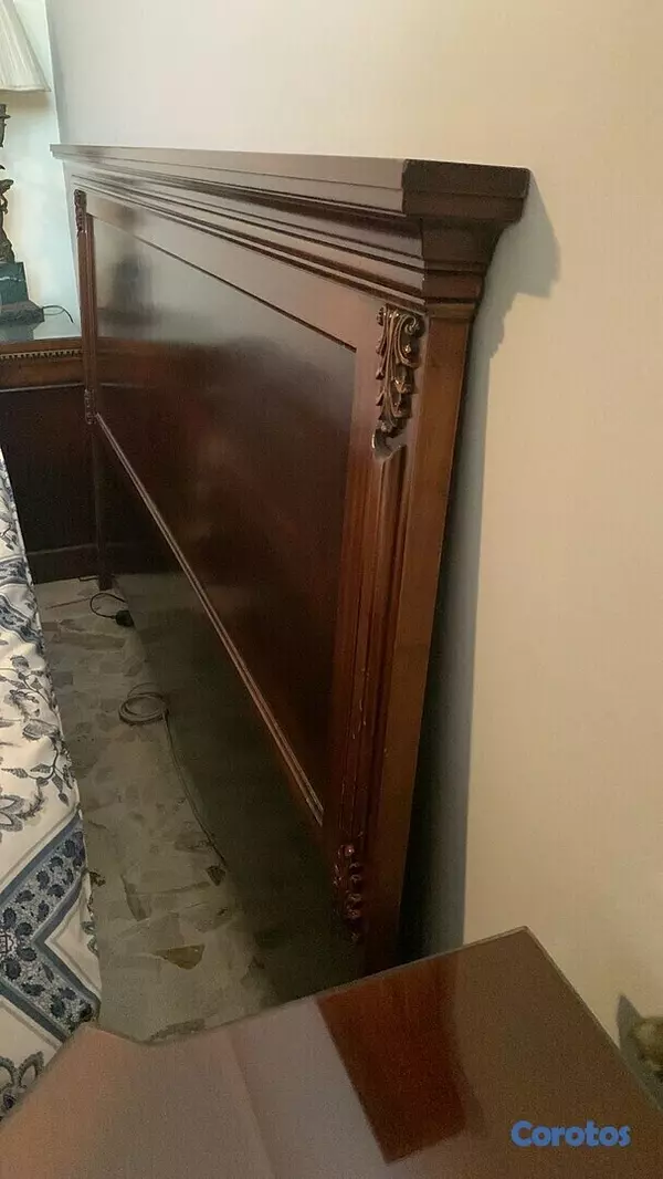 muebles y colchones - Vendo accesorios habitación King en madera italiana. 2