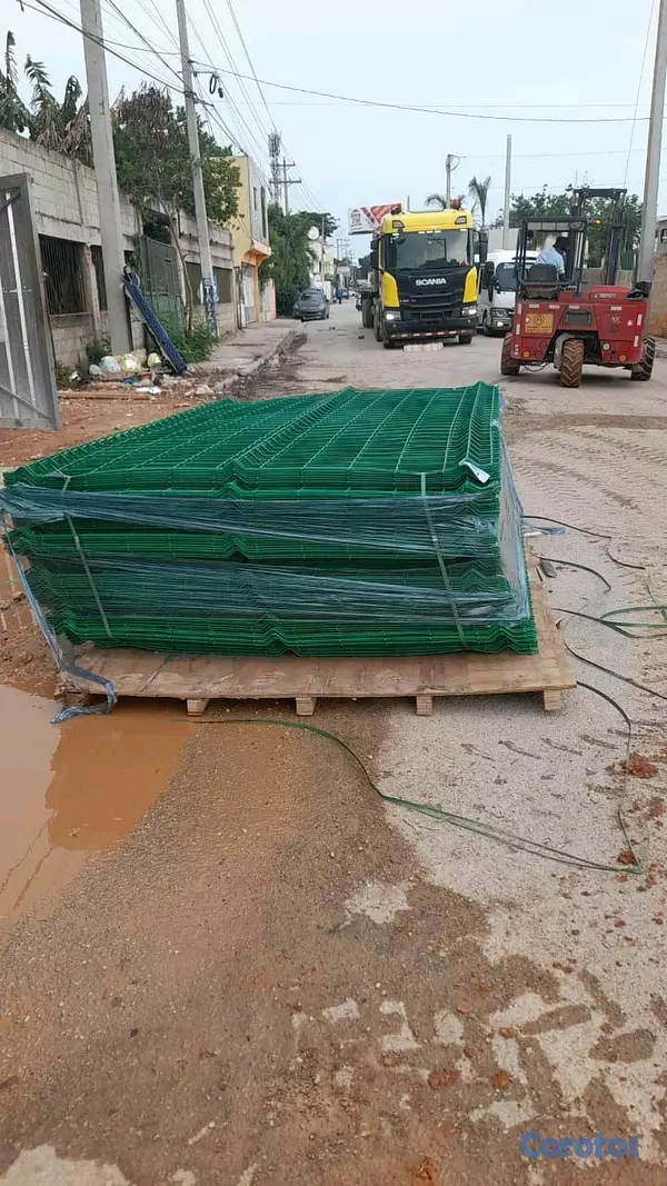 herramientas, jardines y exterior - Mallas de oportunidad, cada mallas de 3 Mts.  en RD$4,500 3