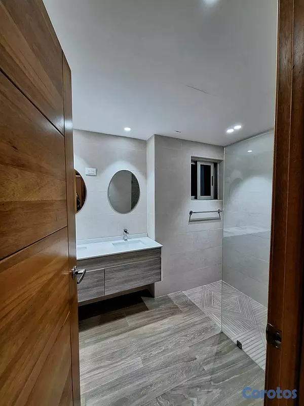 apartamentos - Rento apartamento sin amueblar en Bella vista torre con ascensor planta full  4
