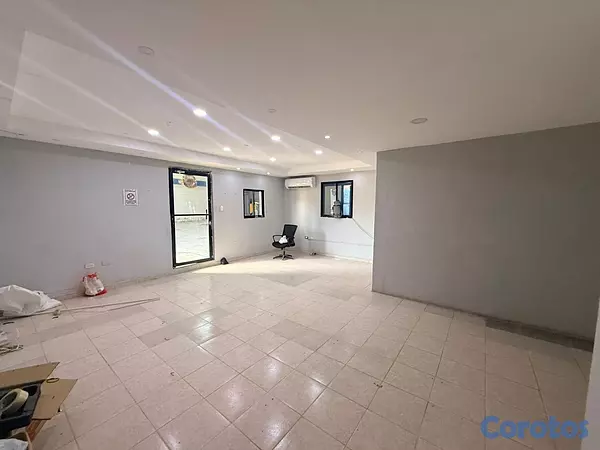 oficinas y locales comerciales - Nave Industrial a pocos pasos de Las Americas 4