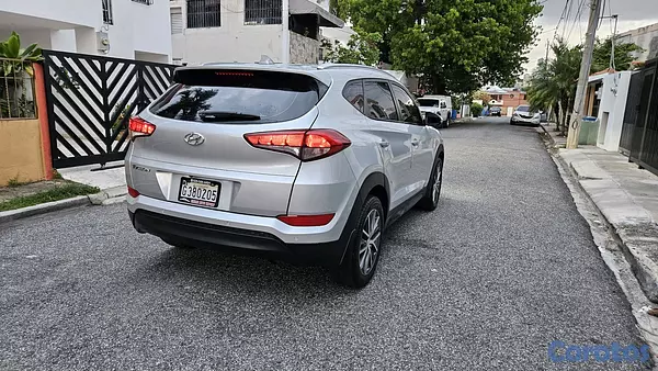 jeepetas y camionetas - hyundai Tucson 2017 doch 2