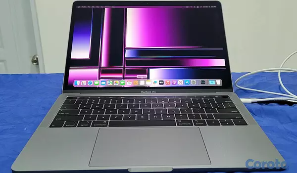computadoras y laptops - Macbook pro Retina 13.3 Pulg Core i5 Ram 8gb Disco 256gb ssd año 2020 2