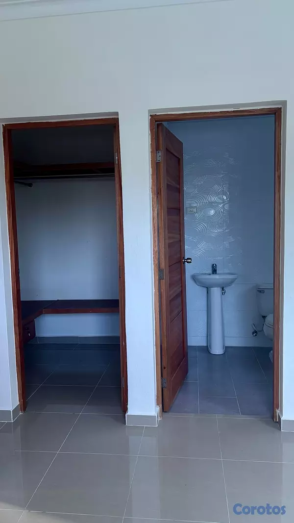 apartamentos - Apartamento en Alquiler, 2do nivel, Boca Chica / Sin Amueblar 8