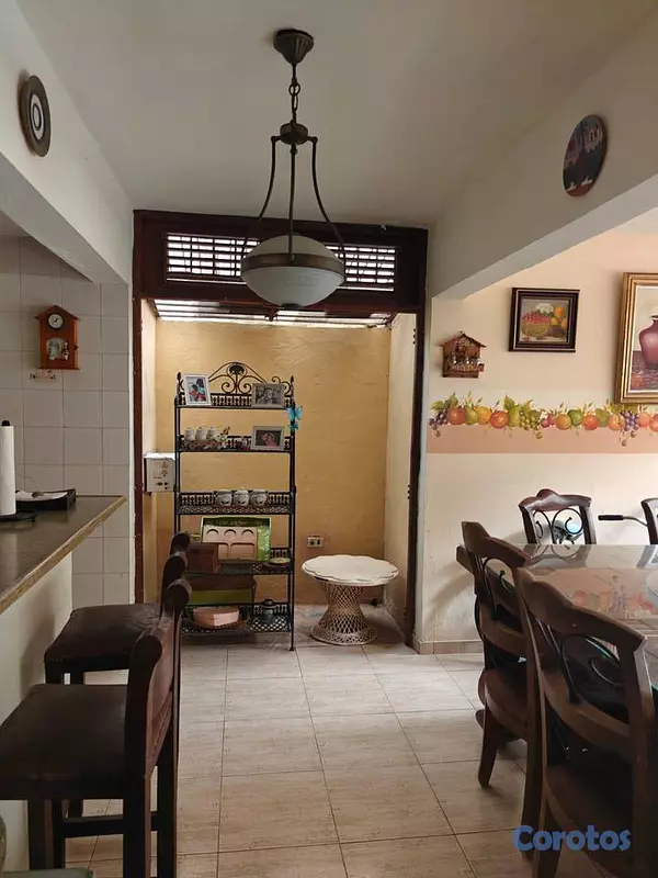 casas - Casa de 4 habitaciones en venta en Av. Independenc 3