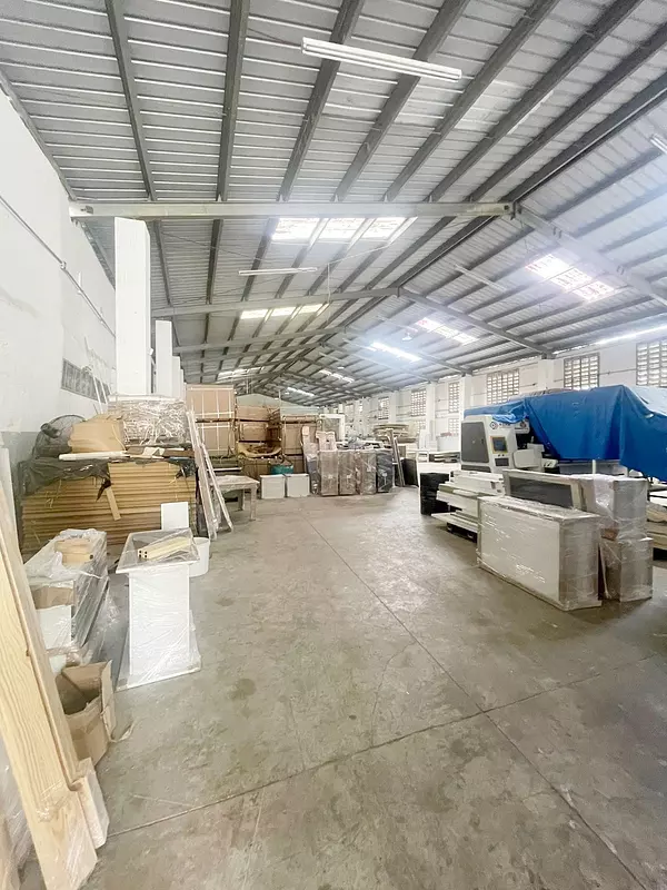 oficinas y locales comerciales - nave en Herrera 5