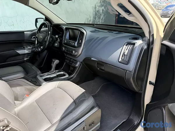 jeepetas y camionetas - Camioneta Chevrolet Colorado 4x4 diésel nueva 7