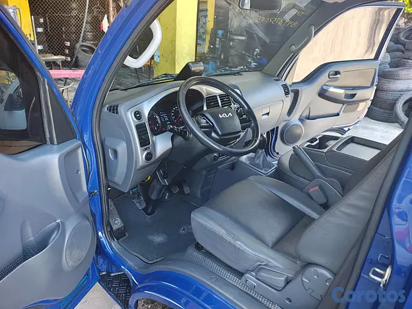 camiones y vehiculos pesados - CAMION KIA BONGO 2022 a GAS RECIEN IMPORTADO SUPER 9