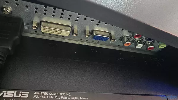 computadoras y laptops - Monitor Asus 27 Pulg hdmi vga trae Bocinas internas  4