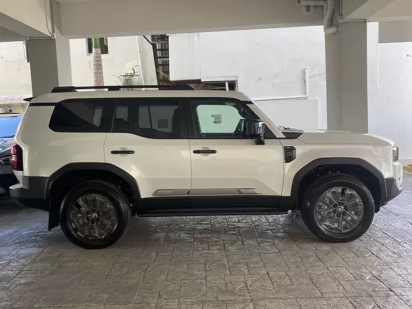 jeepetas y camionetas - Toyota Land Cruiser Prado Adventure 2026 10