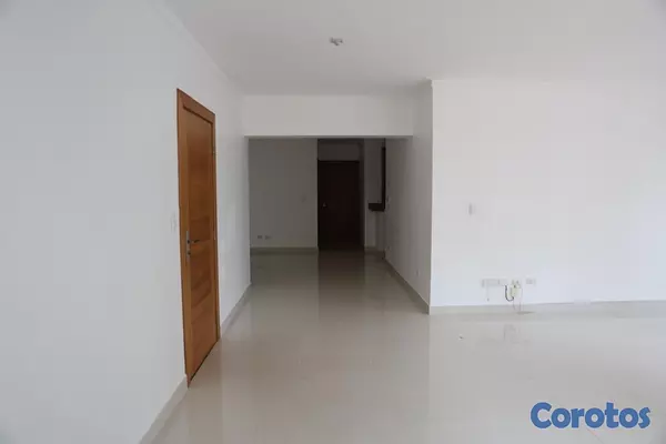 apartamentos - Alquiler de apartamento amplio en Bella Vista, 3 habitaciones, terraza y balcón
 4