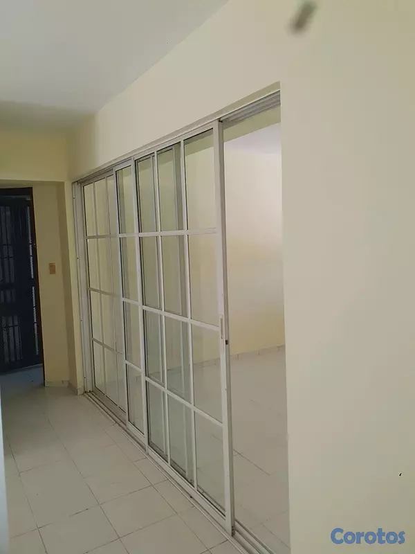 apartamentos - Se vende Apartamento en el ens. La paz de 2 dormitorio.  negociable  9