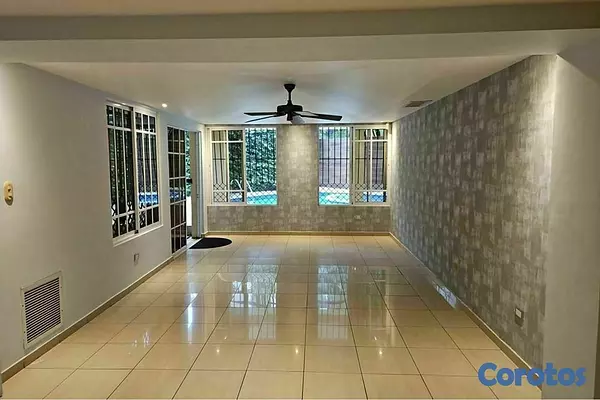 casas - Urbanización Fernandez, Santo Domingo D.N. Casa en 4