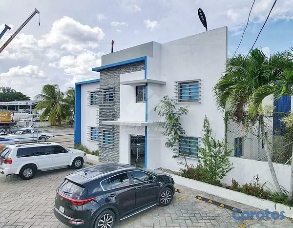 otros inmuebles - NAVE INDUSTRIAL EN RENTA CON OFICINAS AUTOPISTA DUARTE SANTIAGO 6