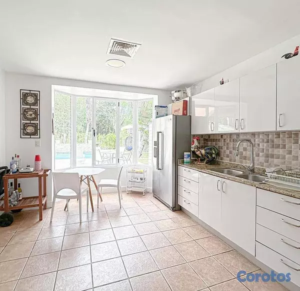 otros inmuebles - Vendo Town House en Juan Dolio 8