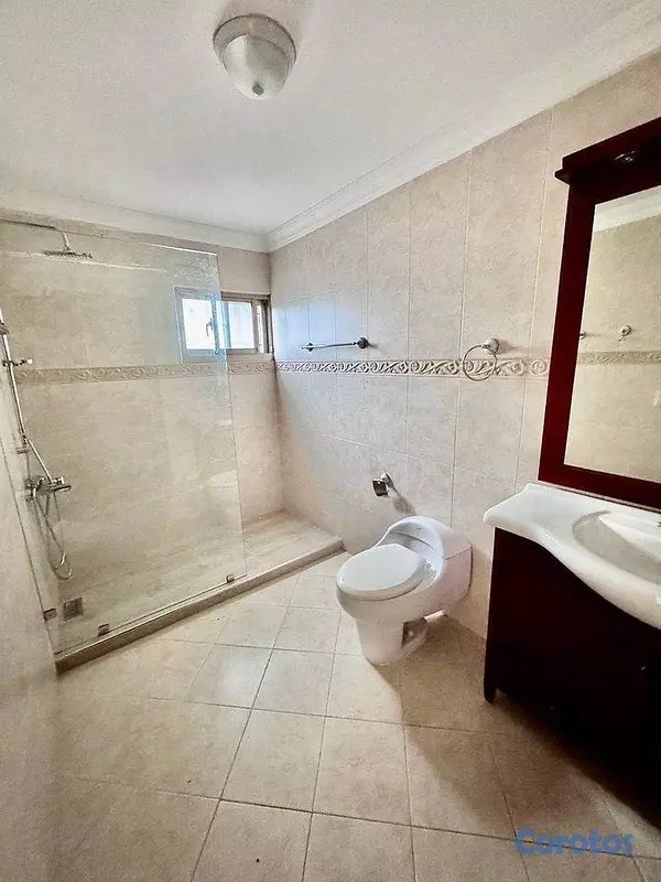 casas - Casa de 3 habitaciones 3 baños en alquiler en Los  6