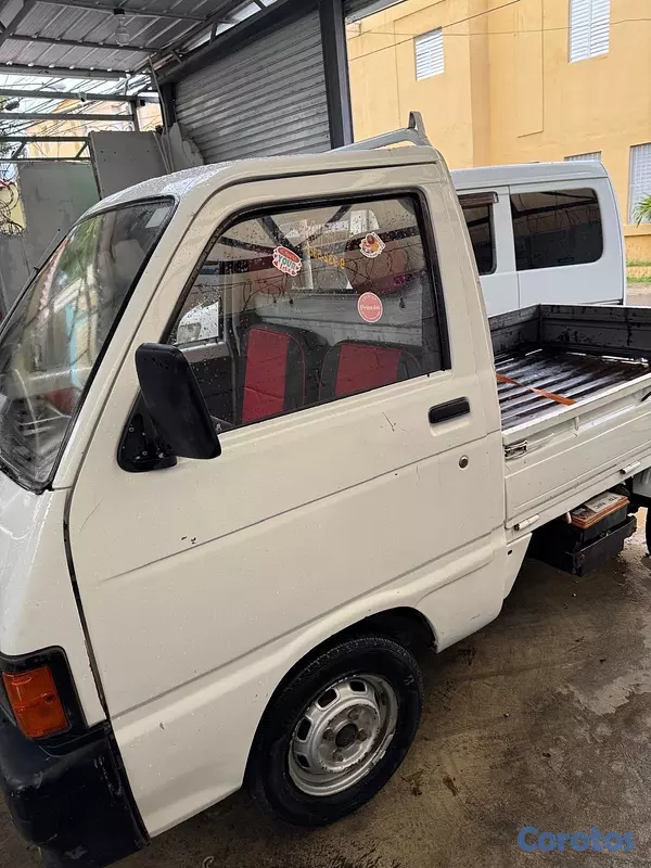jeepetas y camionetas - se vende  Hijet 300,000 negociable  3