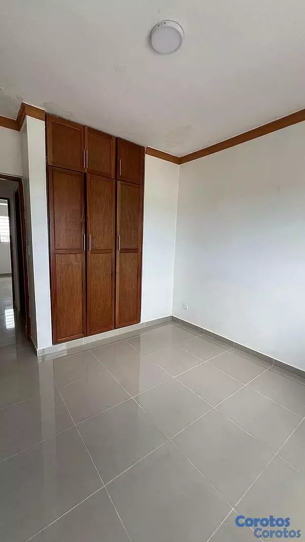 apartamentos - venta de apartamento con 175mts  5to piso con terraza en vista hermosa sto Dgo 6