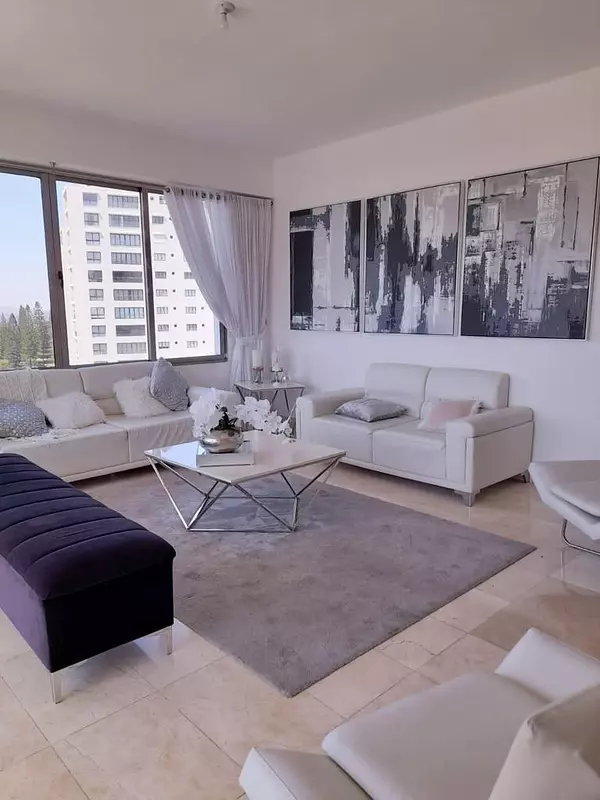 apartamentos - 10mo Piso Amueblado en Alquiler con Vista al Monumento 4