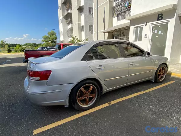 carros - Hyundai Sonata 2010 en buen estado – económico   4