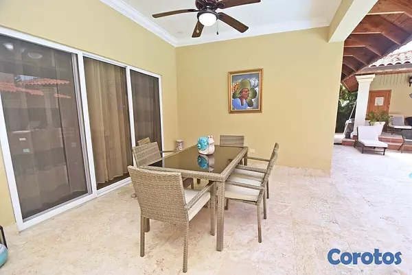 casas vacacionales y villas - Vendo Hermosa Villa en el exclusivo complejo Metro Country Club 4