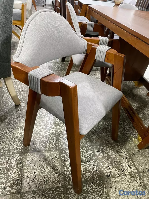 muebles y colchones - *JUEGO DE COMEDOR*En caoba1 Año de garantía 6/sTela gris 2