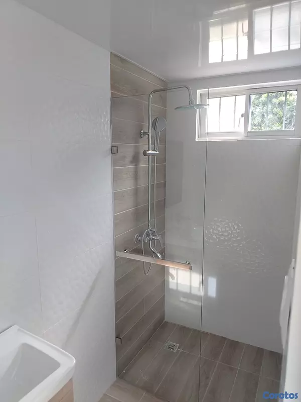 apartamentos - Oportunidad Única: Apartamento en venta Remodelado en el Renacimiento. 7