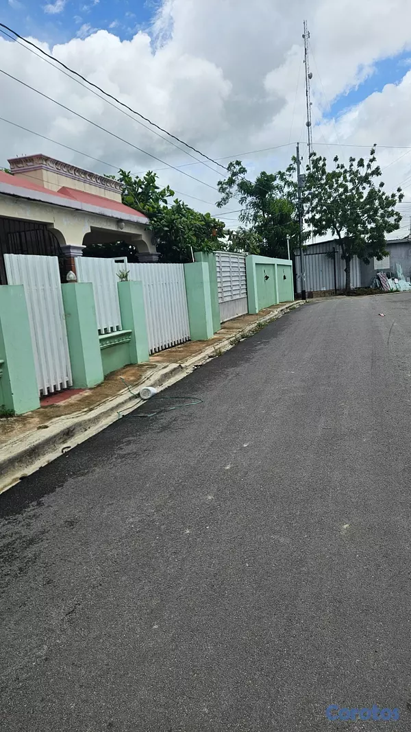 casas - Se vende hermosa casa en Higüey, La Malena 8