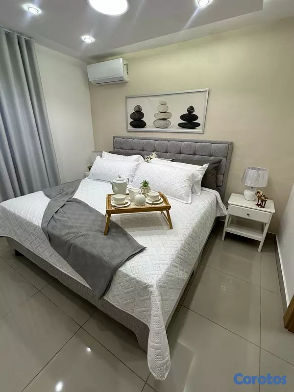 apartamentos - venta de apartamento con piscina y línea blanca en la autopista de san Isidro  3