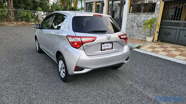 carros - Toyota vitz 2020 recién importado  2