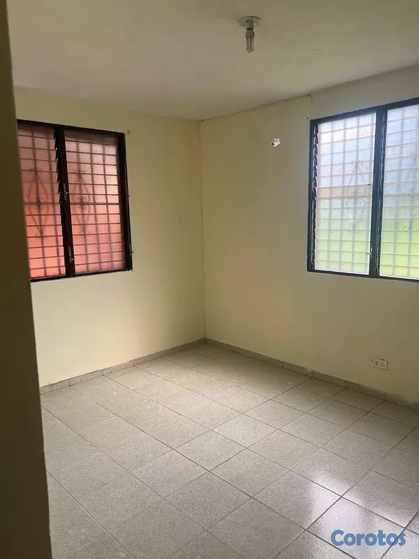 casas - CASA EN ALQUILER
 PARA VIVIENDA,NEGOCIOS
Y ALMACÉN,SANTO DOMINGO OESTE ALAMO 6