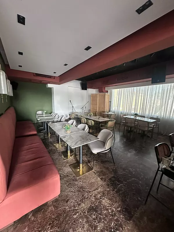 oficinas y locales comerciales - Alquilo local en Los Prados  5