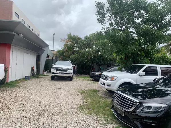 oficinas y locales comerciales - Local céntrico en los prados  7
