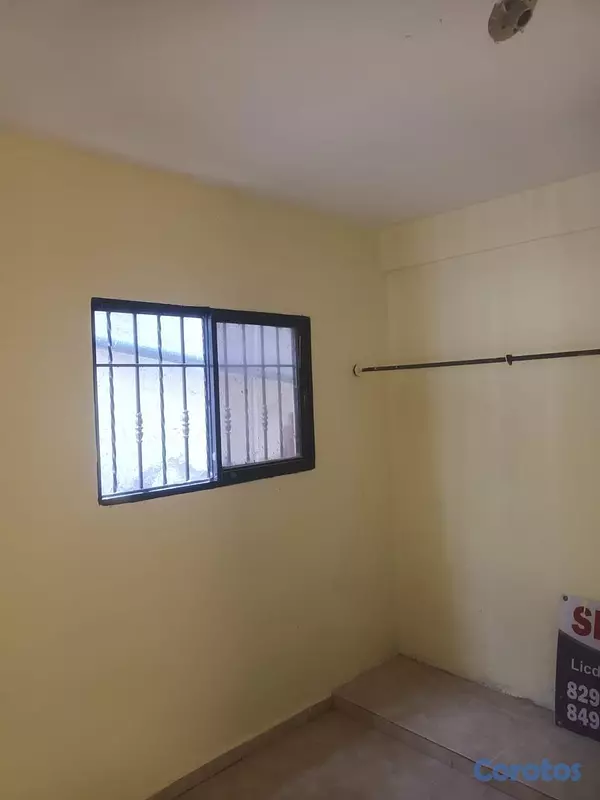 casas - SE VENDE CASA EN EL MILLONCITO DE SABANA PERDIDA, SANTO DOMINGO NORTE 8