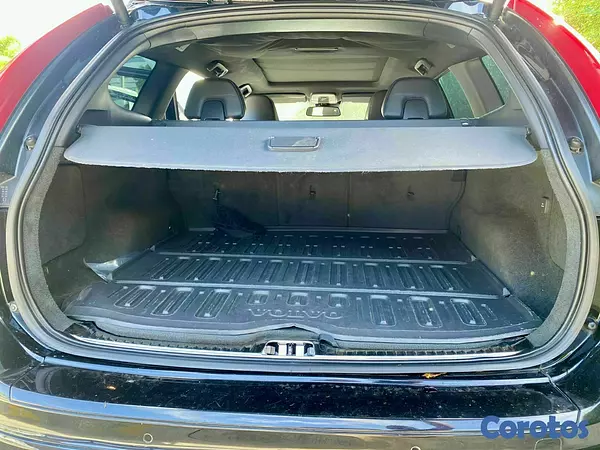 jeepetas y camionetas - VOLVO XC60 T6 R DESING AWD 2014 8
