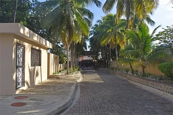 casas - Casa de venta en el Paraíso 2