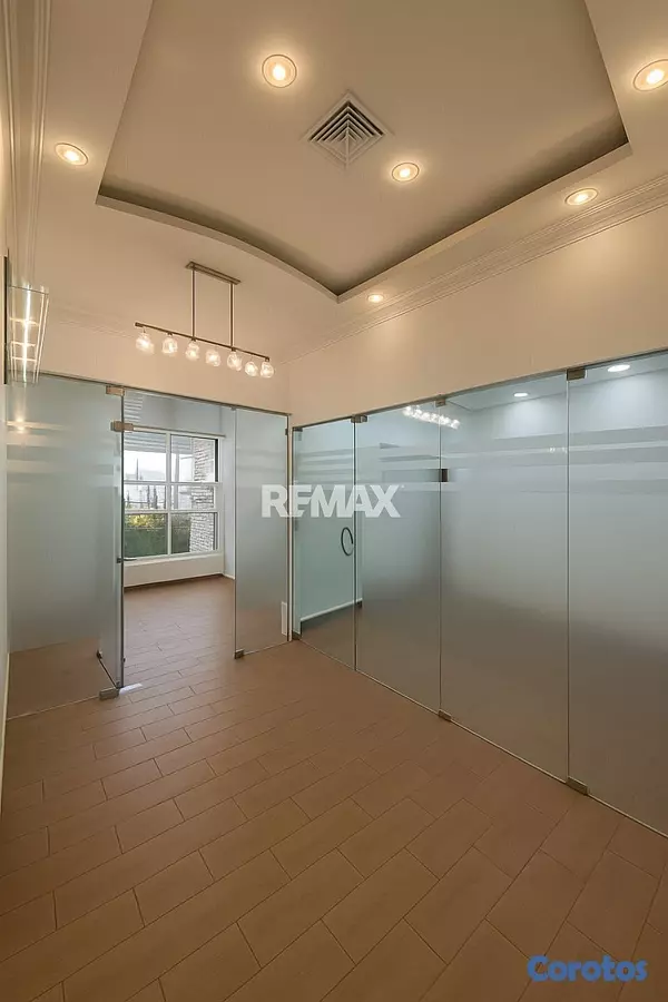oficinas y locales comerciales - Local comercial de 68mt2 amueblado en alquiler en  2