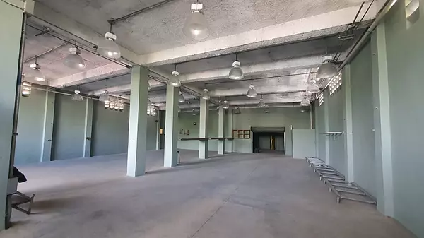 oficinas y locales comerciales - Alquilo Nave 1,500 metros en San Carlos 1