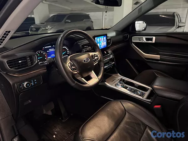 jeepetas y camionetas - Ford Explorer Limited 2022 de oportunidad  con garantía de Viamar vigente  5