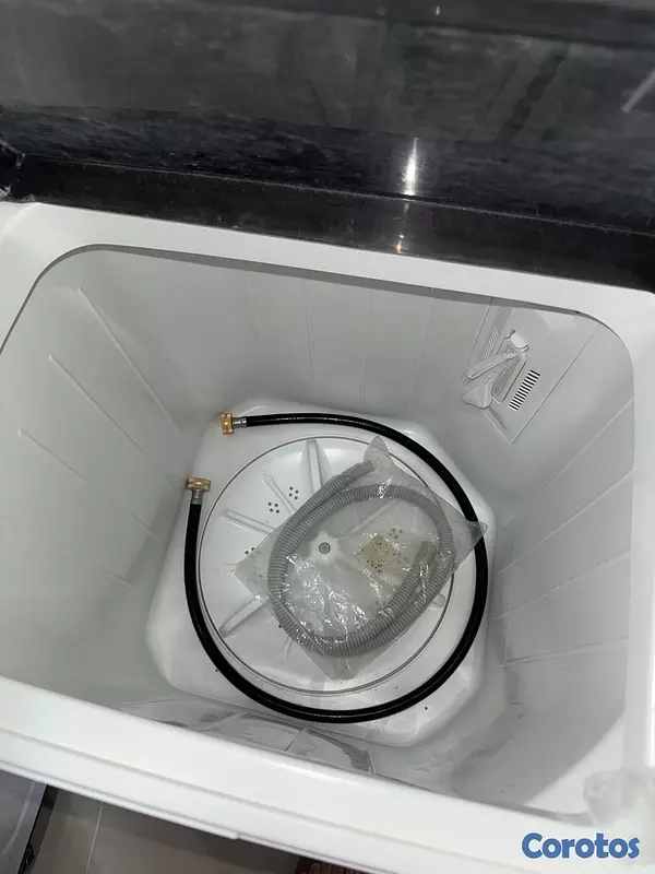 electrodomesticos - lavadora casi nueva con su plástico se usó muy poco m compré otra x eso la vendo 3