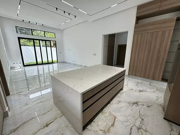 casas - Lujosa Vivienda en Proyecto Cerrado, Llanos de Gurabo 5