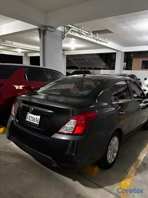 carros - Nissan Versa 2019 Automático – 123 mil km – Económ 4