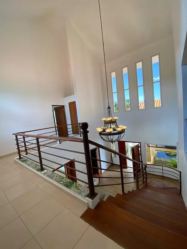 casas vacacionales y villas - HERMOSA VILLA EN METRO COUNTRY CLUB✨

• Categoría: Villa.
• Ub: Juan Dolió 10